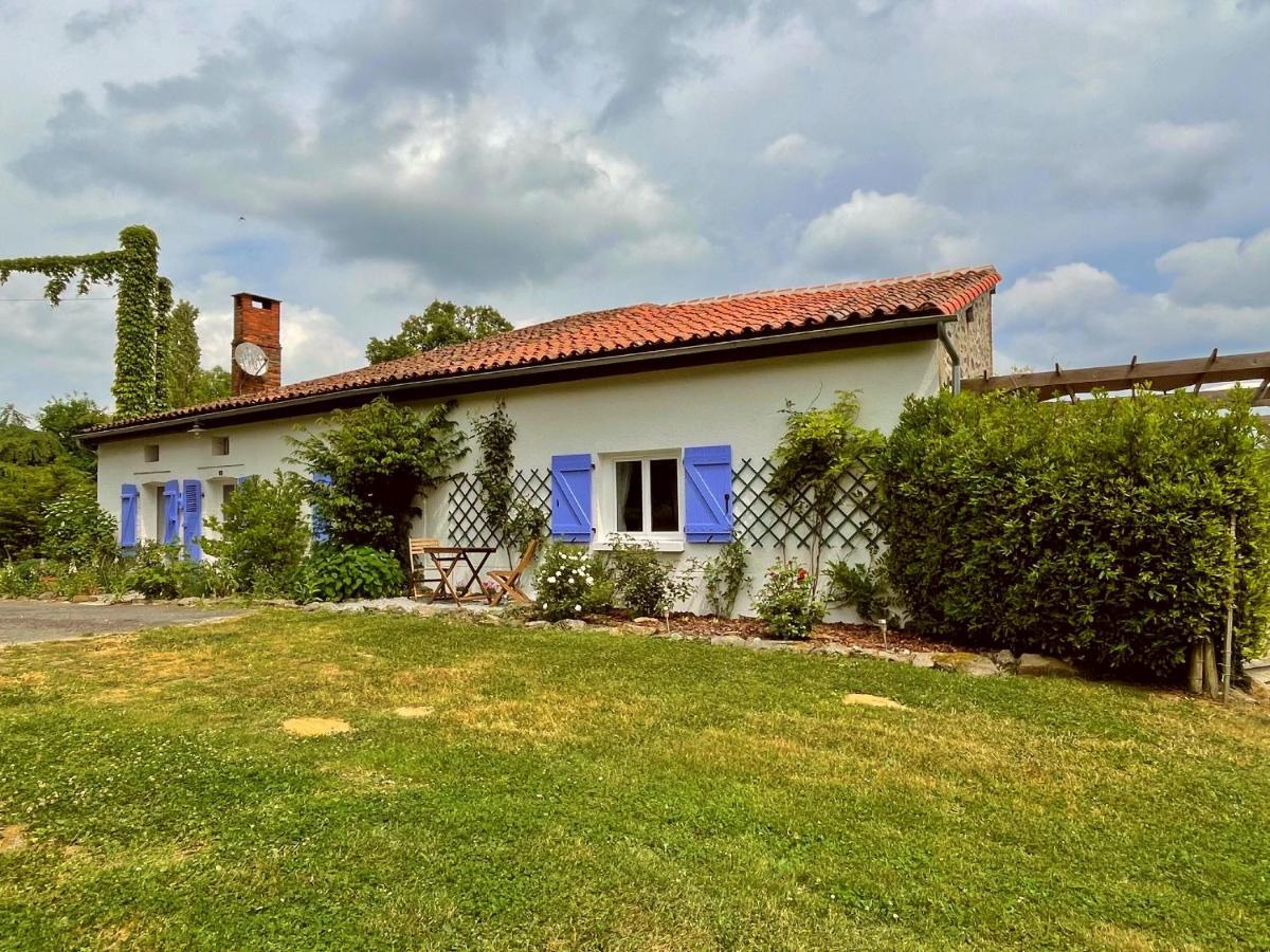 Villa Champs Chevrier à Mezieres-sur-Issoire Extérieur photo