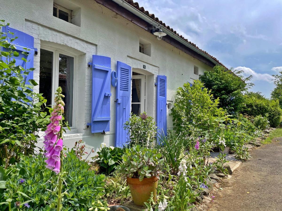 Villa Champs Chevrier à Mezieres-sur-Issoire Extérieur photo