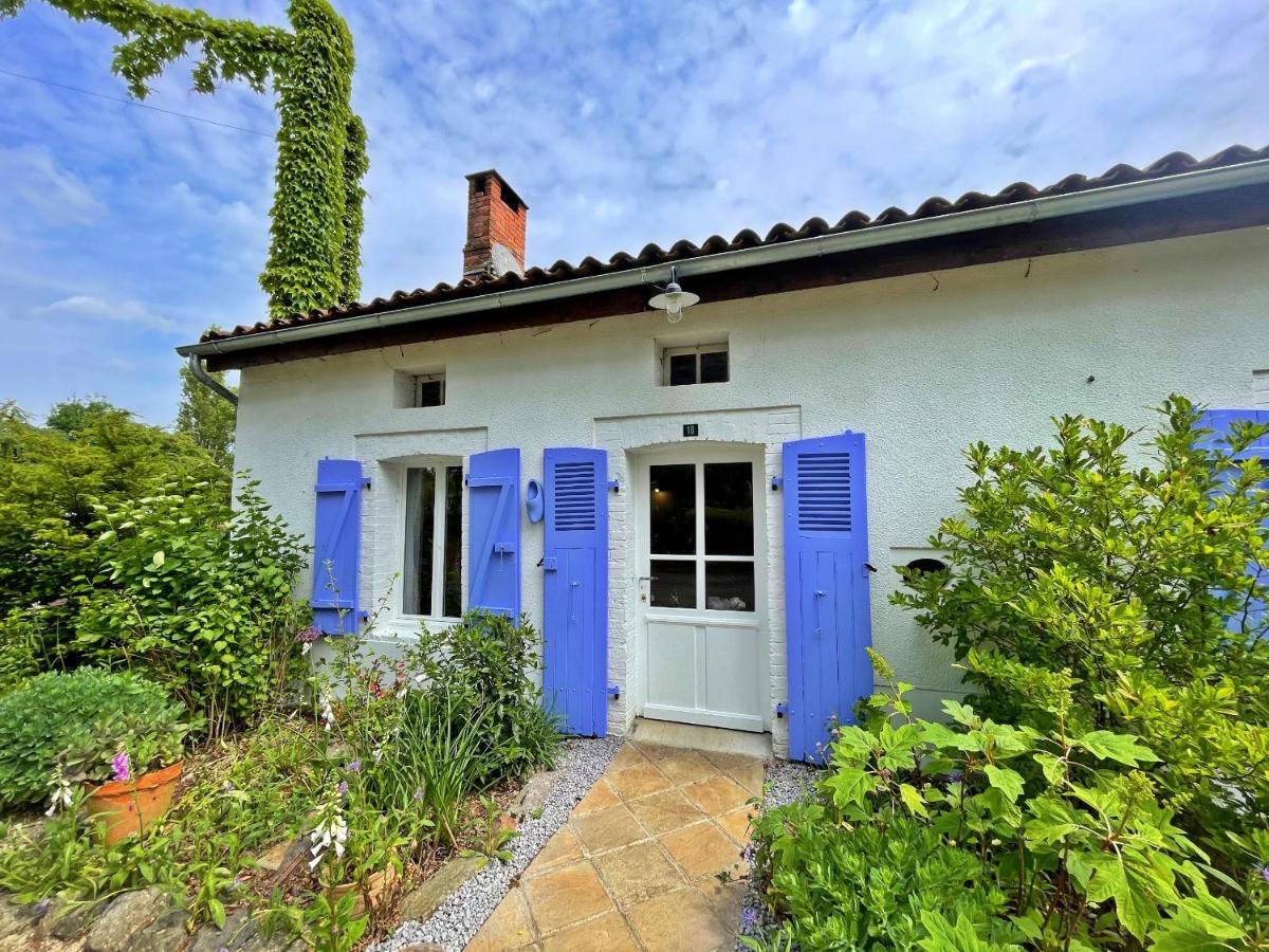 Villa Champs Chevrier à Mezieres-sur-Issoire Extérieur photo