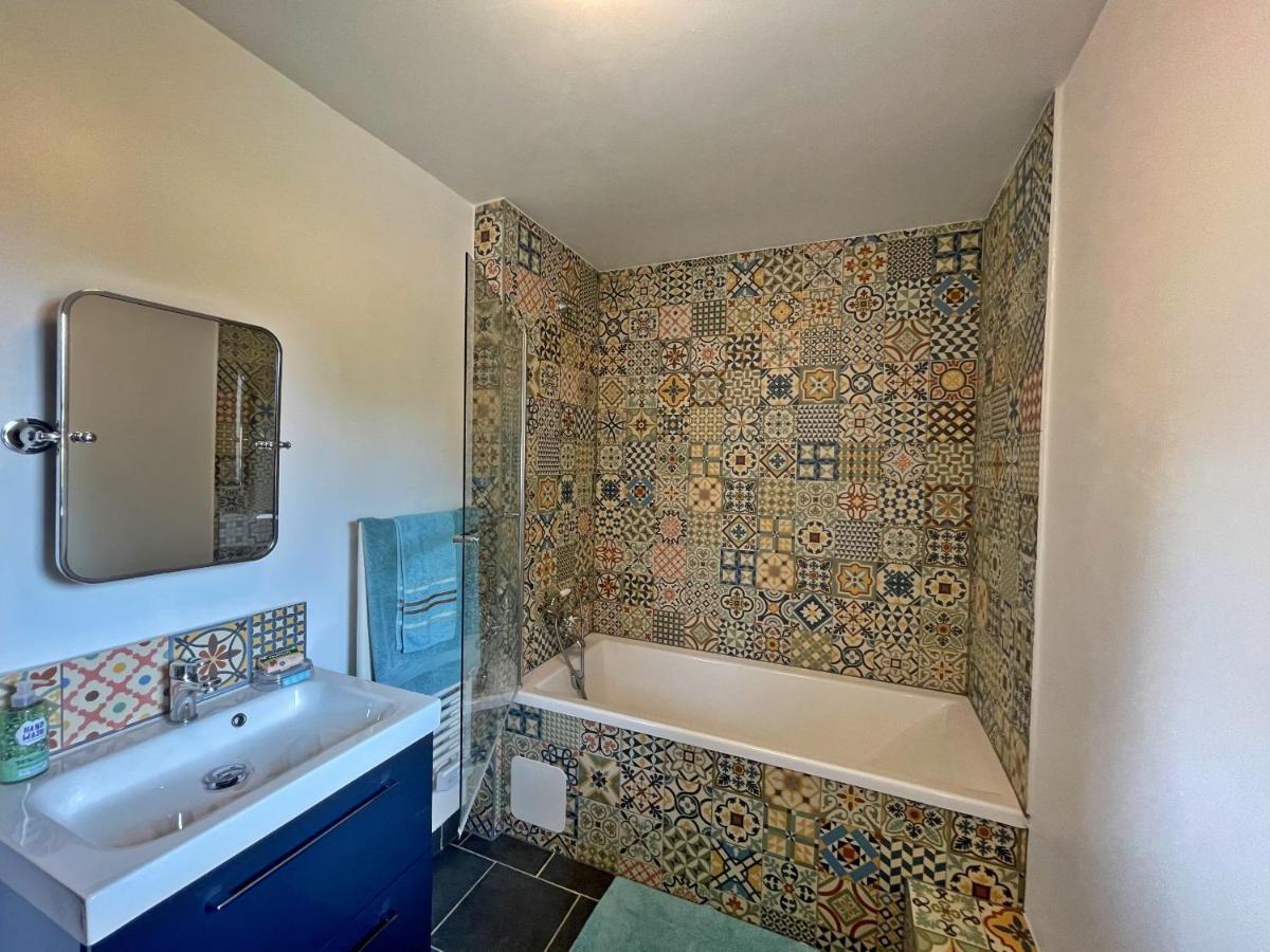Villa Champs Chevrier à Mezieres-sur-Issoire Extérieur photo